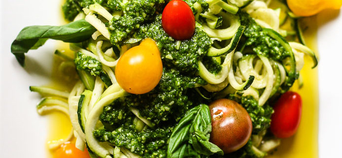 raw-zucchini-noodles-with-pesto-and-tomatoes